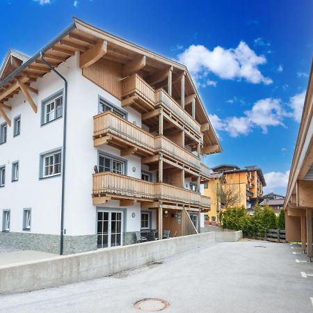 Luxury Penthouse With Balcony Ski Storage Carport Lift Lejlighed Brixen im Thale Eksteriør billede