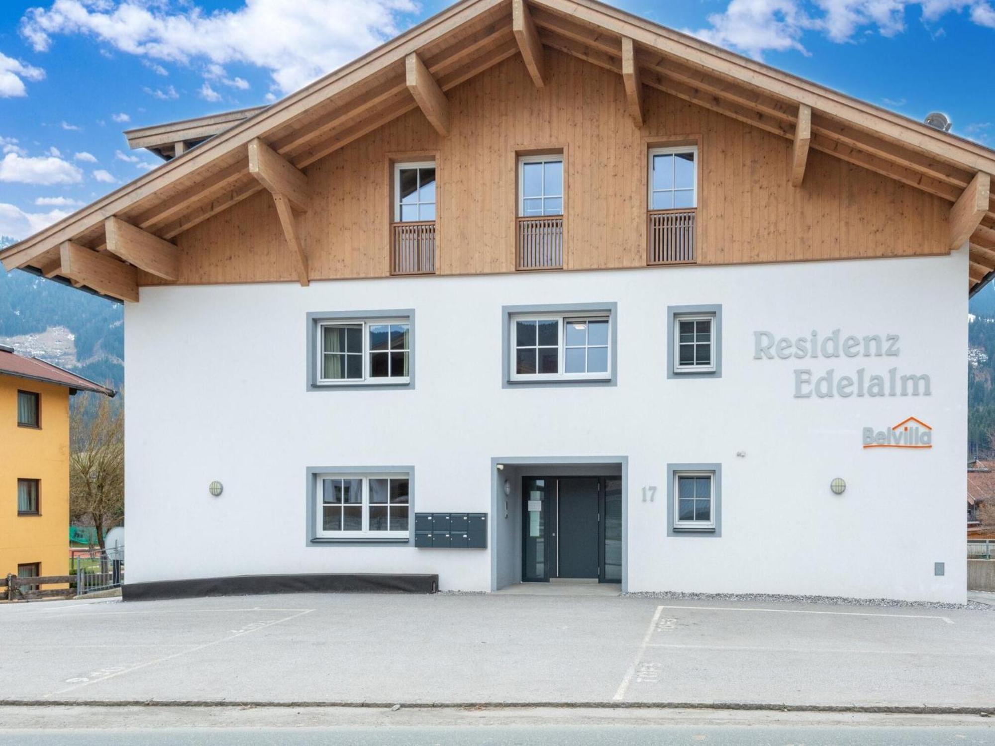 Luxury Penthouse With Balcony Ski Storage Carport Lift Lejlighed Brixen im Thale Eksteriør billede