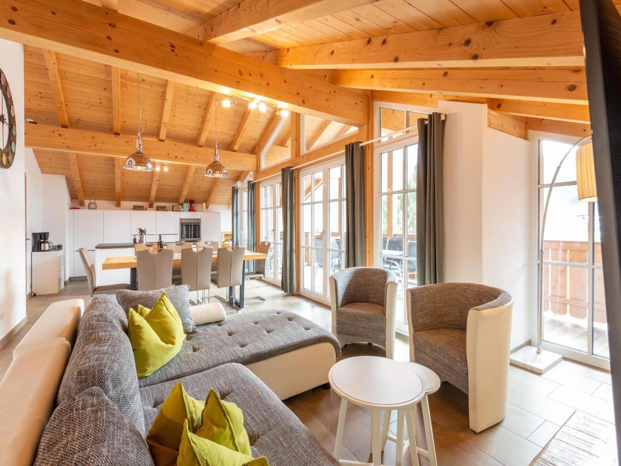 Luxury Penthouse With Balcony Ski Storage Carport Lift Lejlighed Brixen im Thale Eksteriør billede