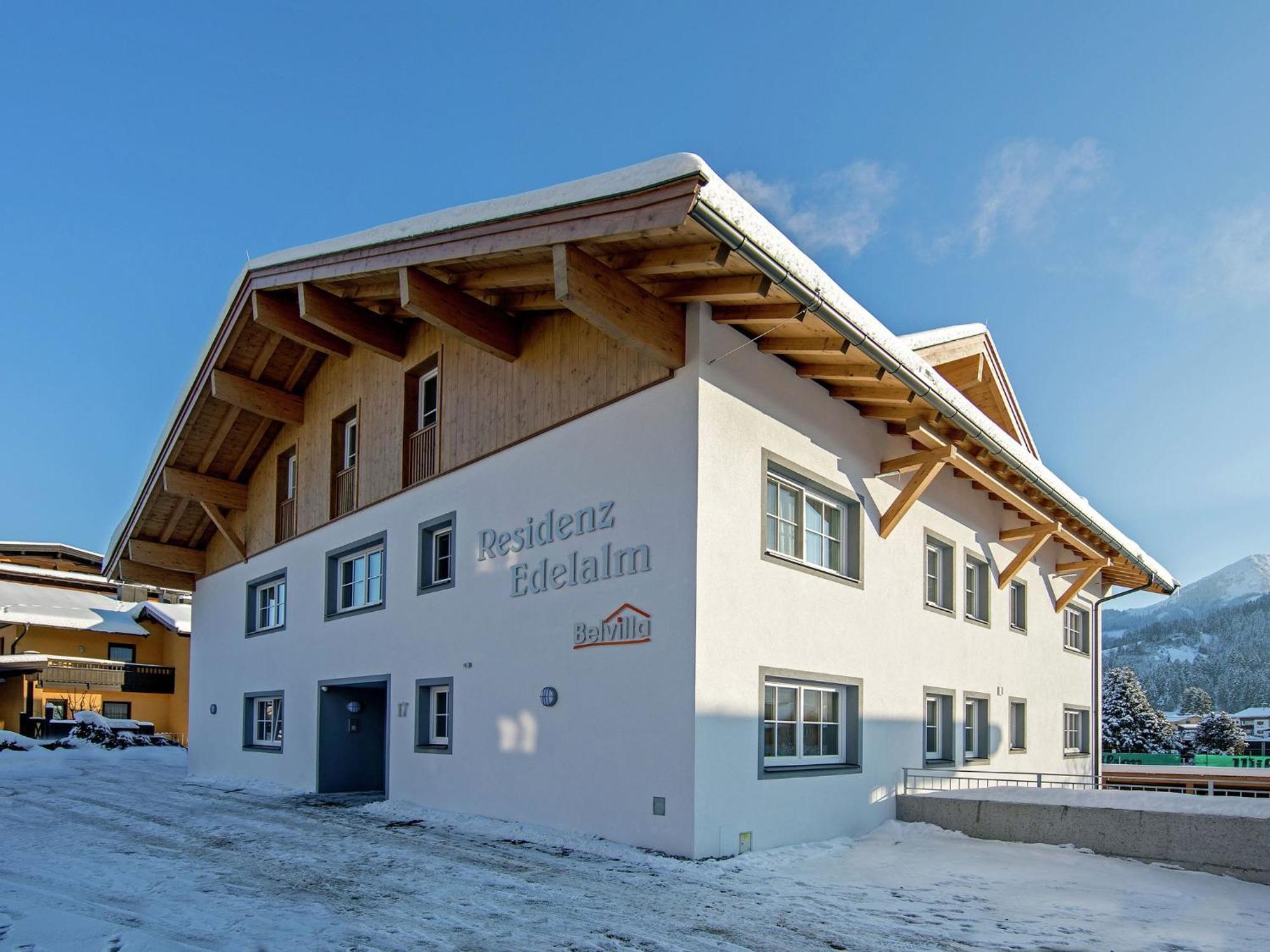 Luxury Penthouse With Balcony Ski Storage Carport Lift Lejlighed Brixen im Thale Eksteriør billede