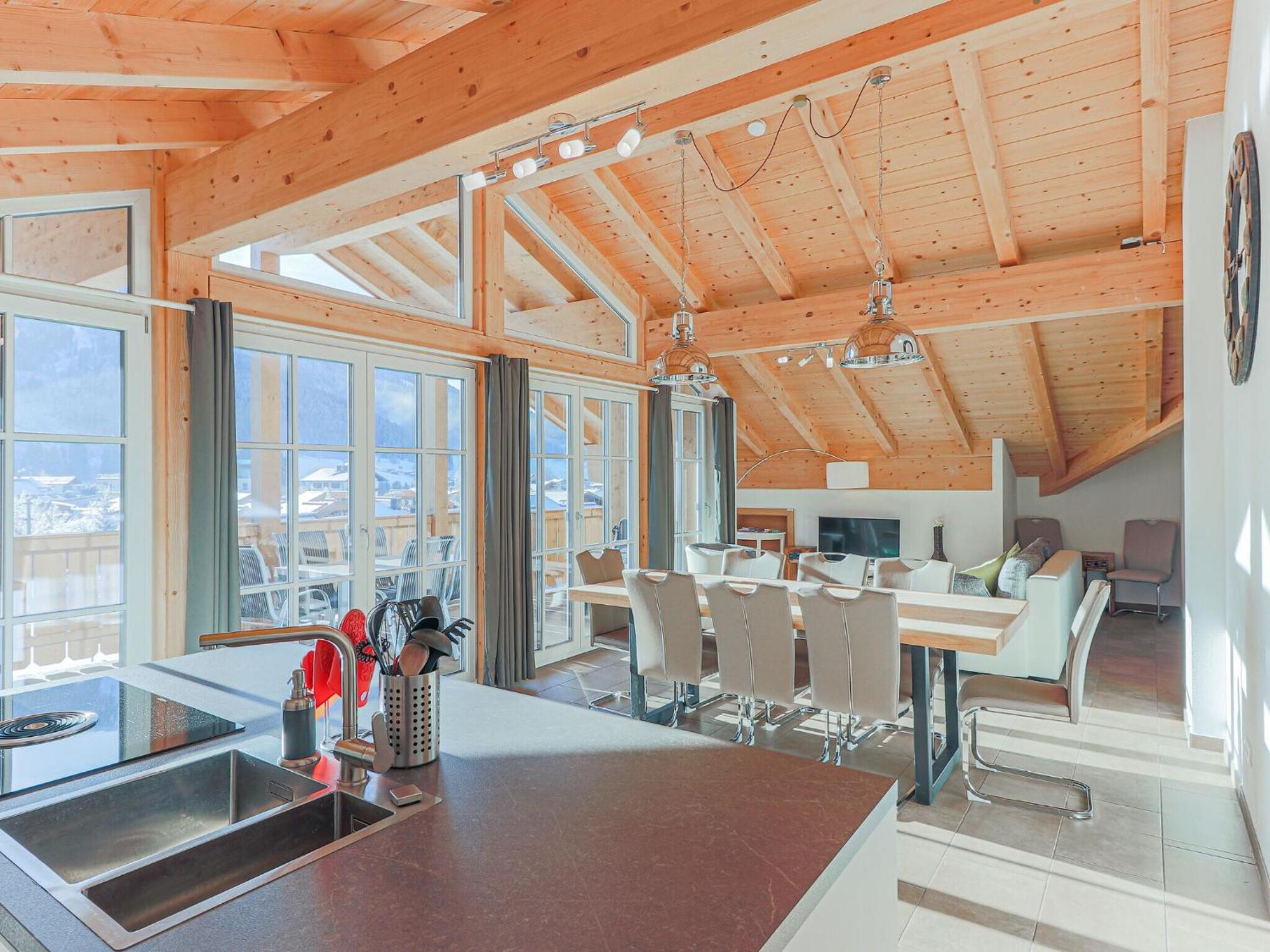 Luxury Penthouse With Balcony Ski Storage Carport Lift Lejlighed Brixen im Thale Eksteriør billede