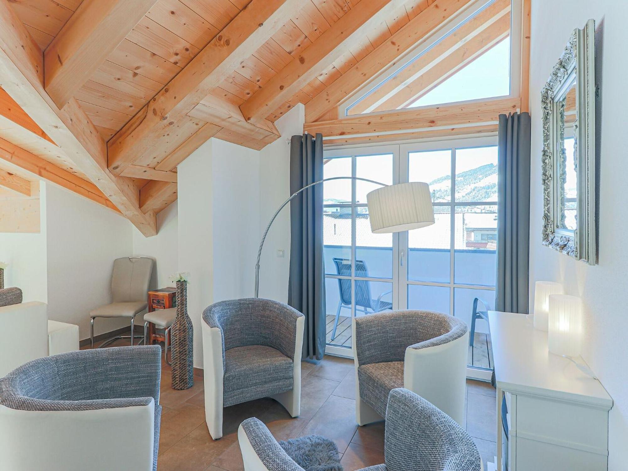 Luxury Penthouse With Balcony Ski Storage Carport Lift Lejlighed Brixen im Thale Eksteriør billede