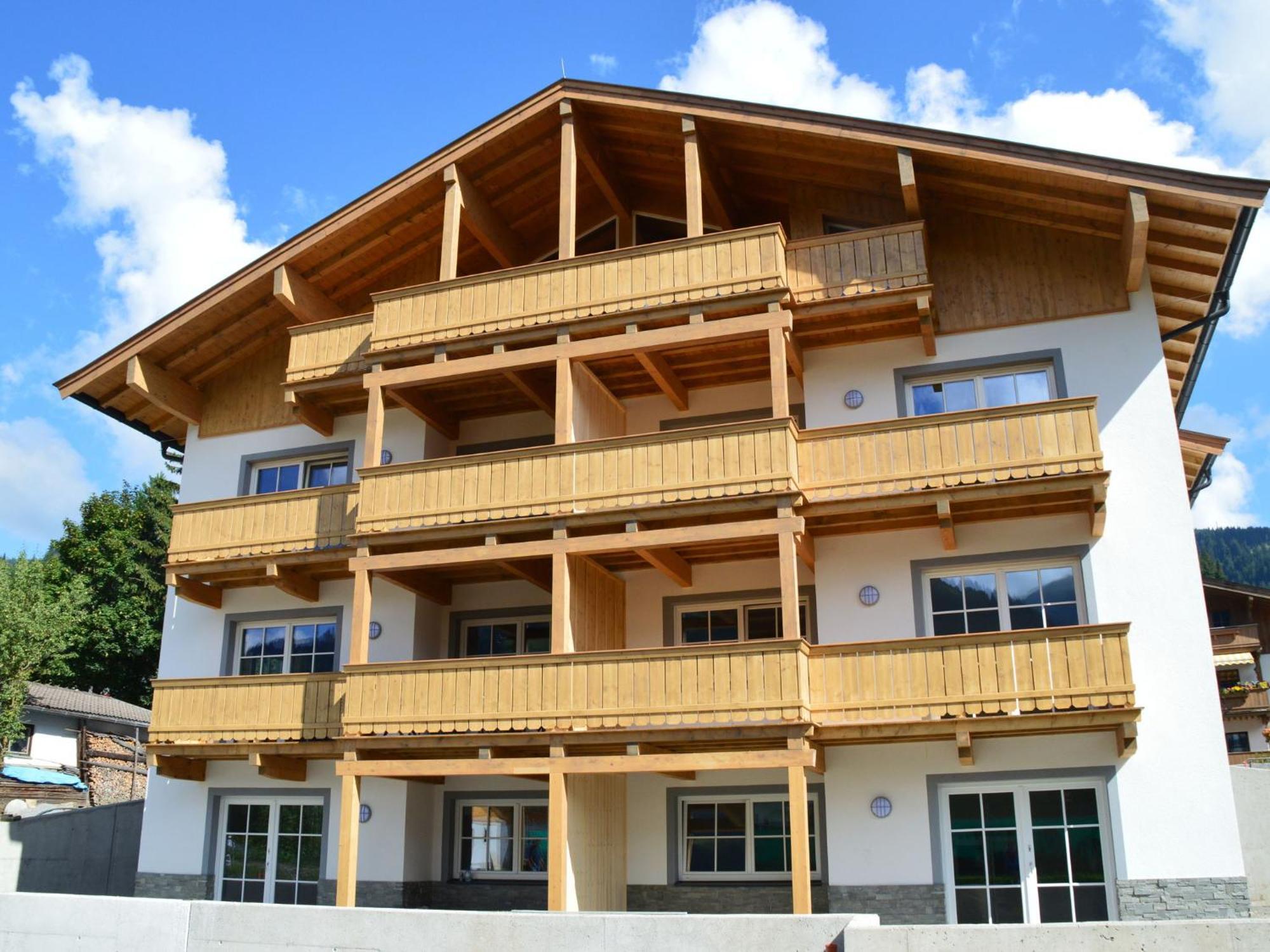 Luxury Penthouse With Balcony Ski Storage Carport Lift Lejlighed Brixen im Thale Eksteriør billede